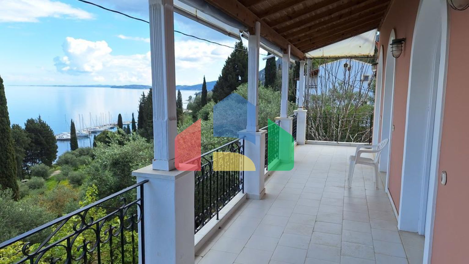 Продаж - Котедж 150 m² на о. Корфу