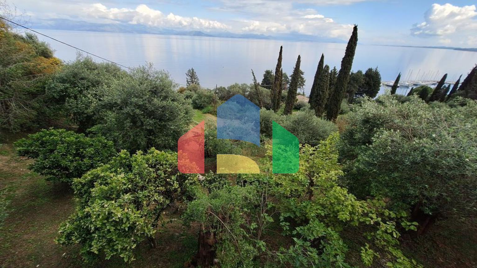 Продаж - Котедж 150 m² на о. Корфу