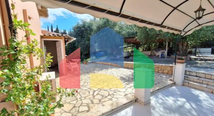 Продаж - Котедж 150 m² на о. Корфу