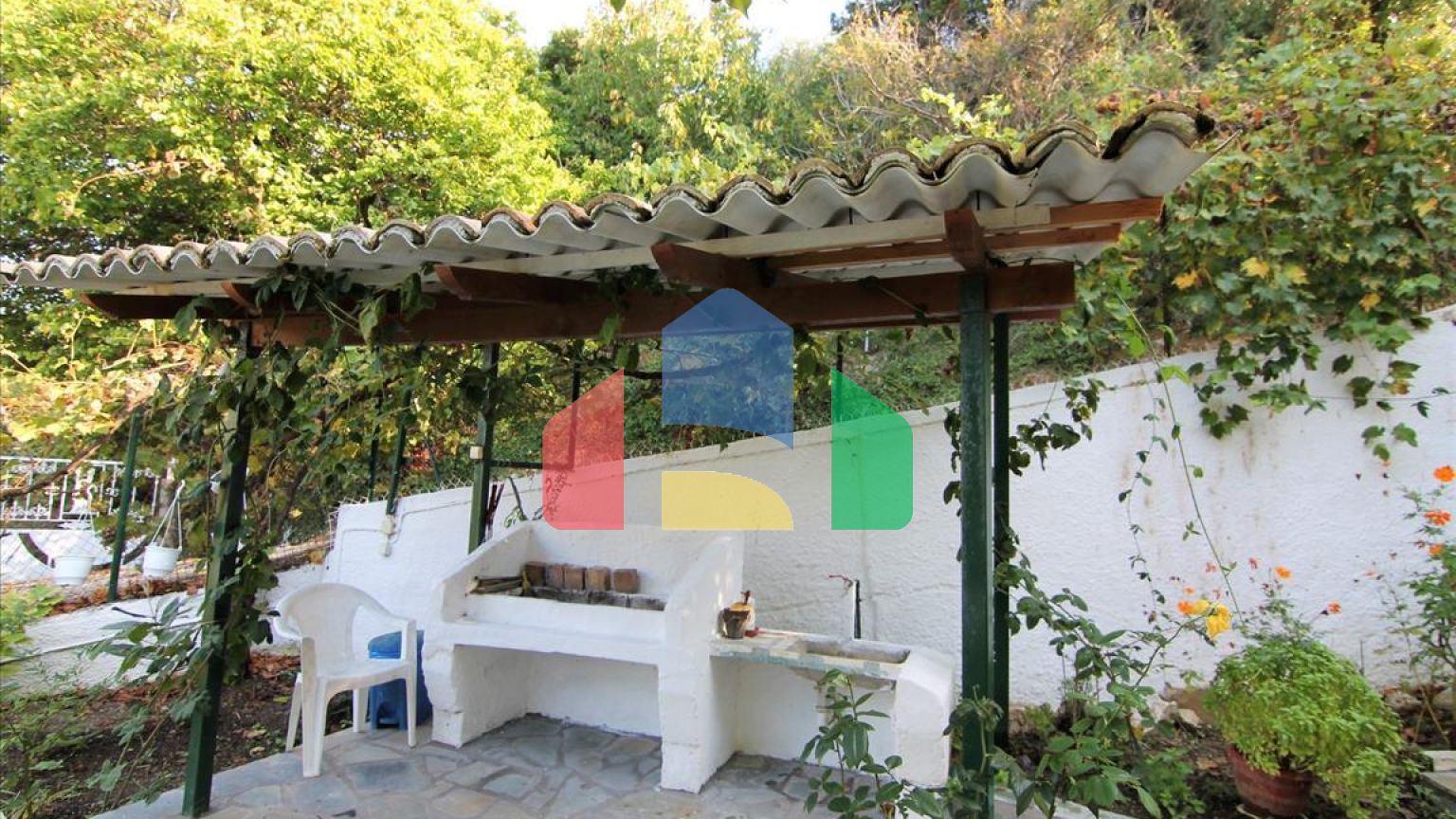 Продажа - Гостиница 175 m² на о. Корфу