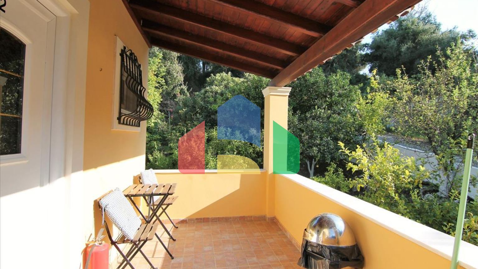 Продажа - Гостиница 175 m² на о. Корфу