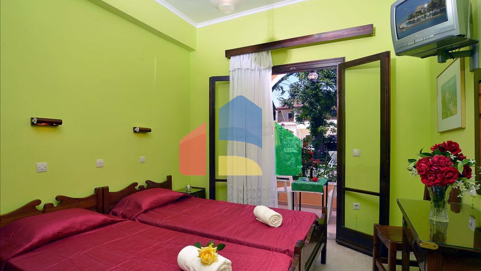 Продаж - Готель 400 m² на о. Корфу