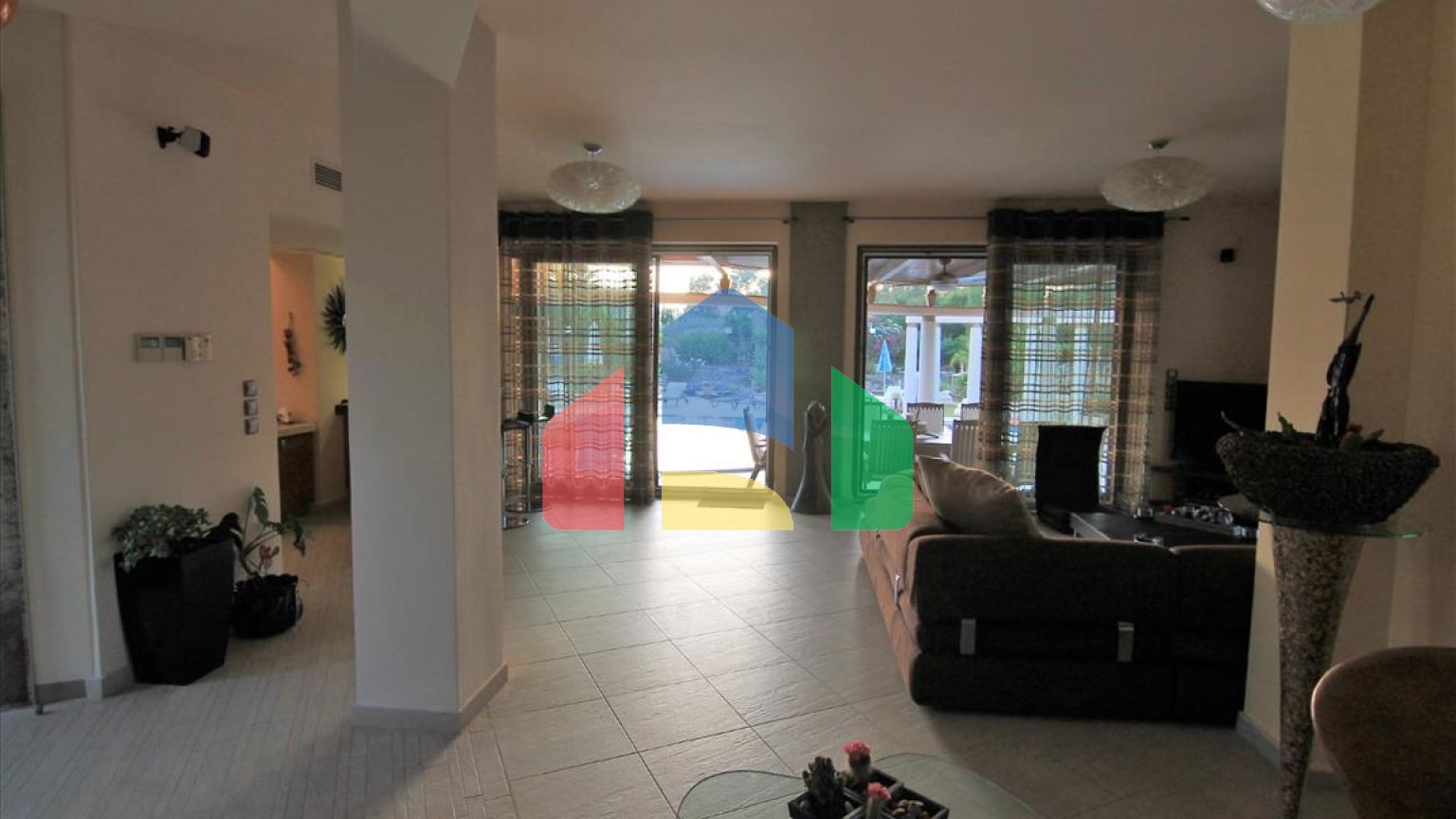 Продажа - Вилла 343 m² на о. Корфу