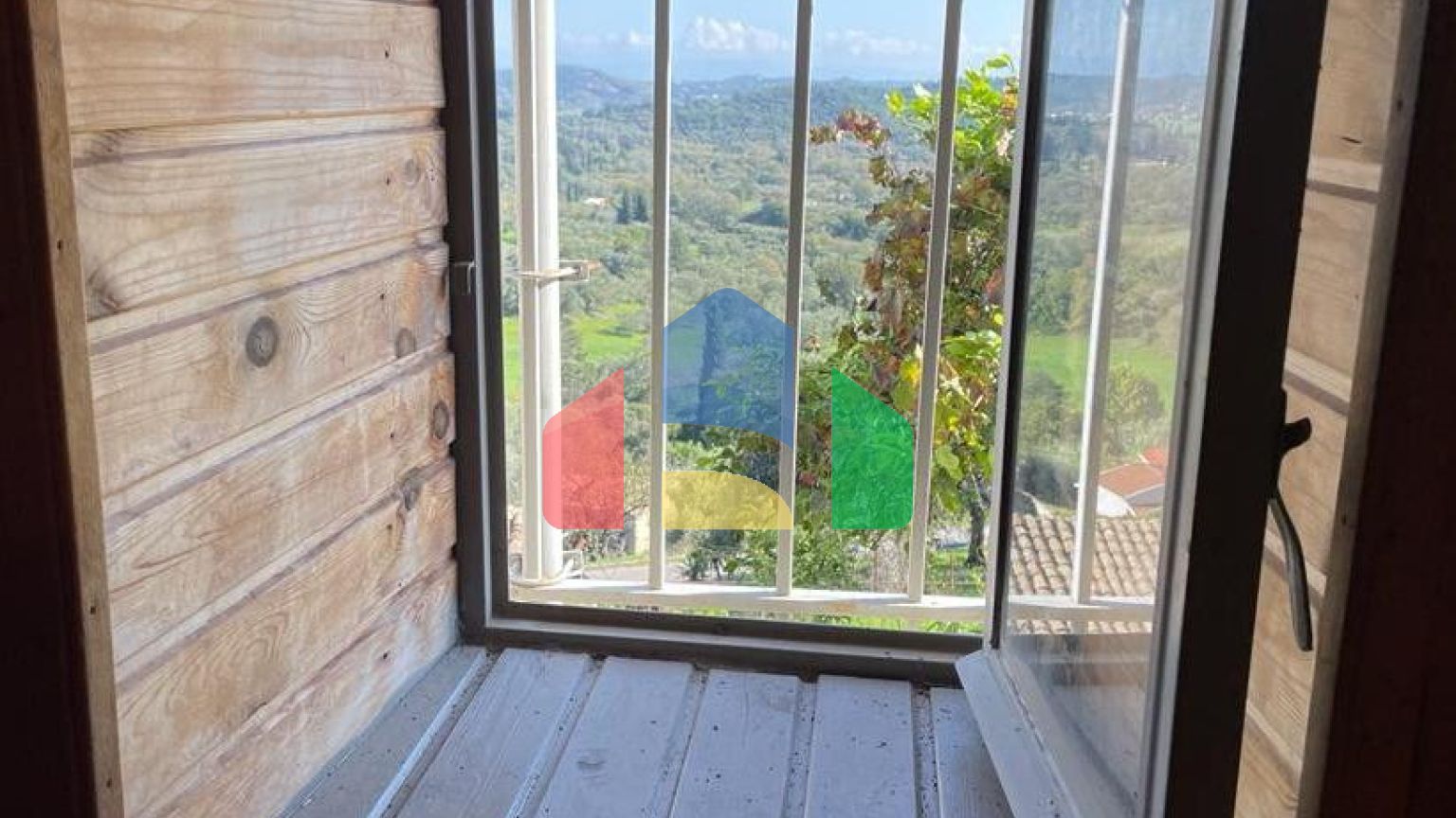 Продажа - Таунхаус 40 m² на о. Корфу