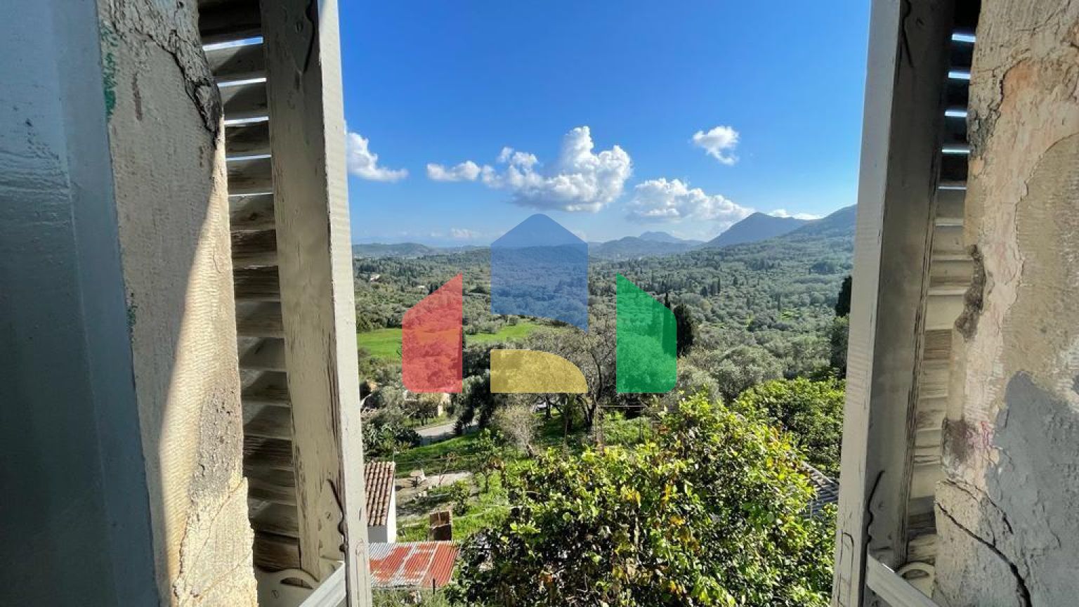 Продажа - Таунхаус 40 m² на о. Корфу