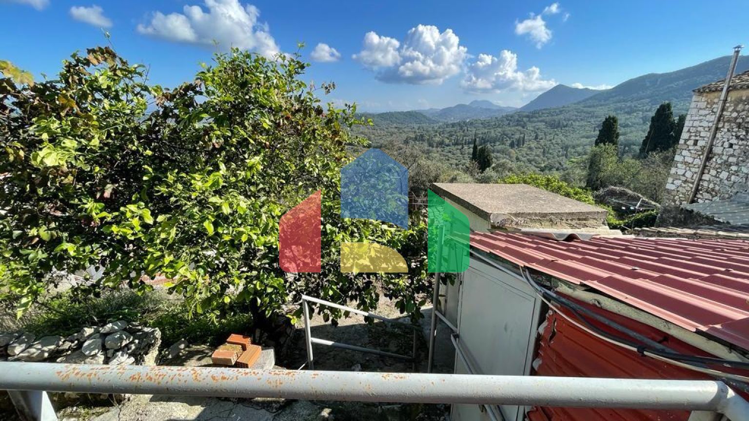 Продажа - Таунхаус 40 m² на о. Корфу