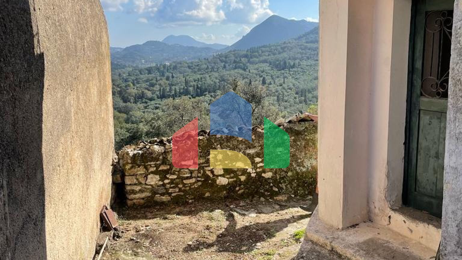 Продажа - Таунхаус 40 m² на о. Корфу