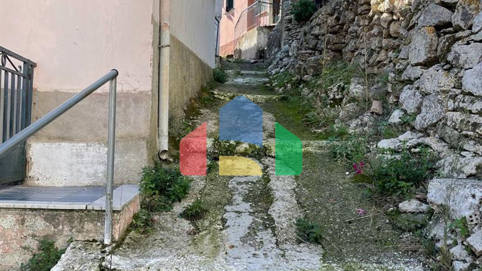 Продажа - Таунхаус 40 m² на о. Корфу