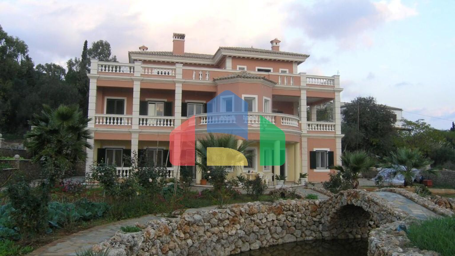 Продажа - Вилла 430 m² на о. Корфу