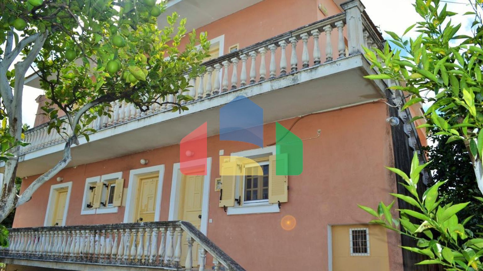 Продаж - Котедж 197 m² на о. Корфу