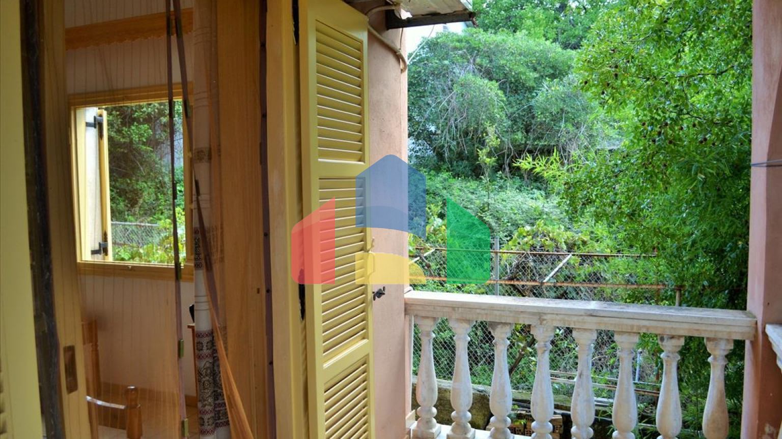 Продаж - Котедж 197 m² на о. Корфу