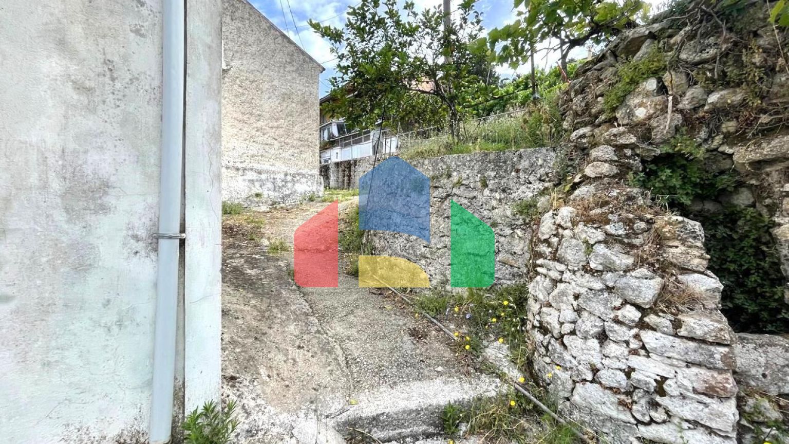 Продажа - Таунхаус 135 m² на о. Корфу