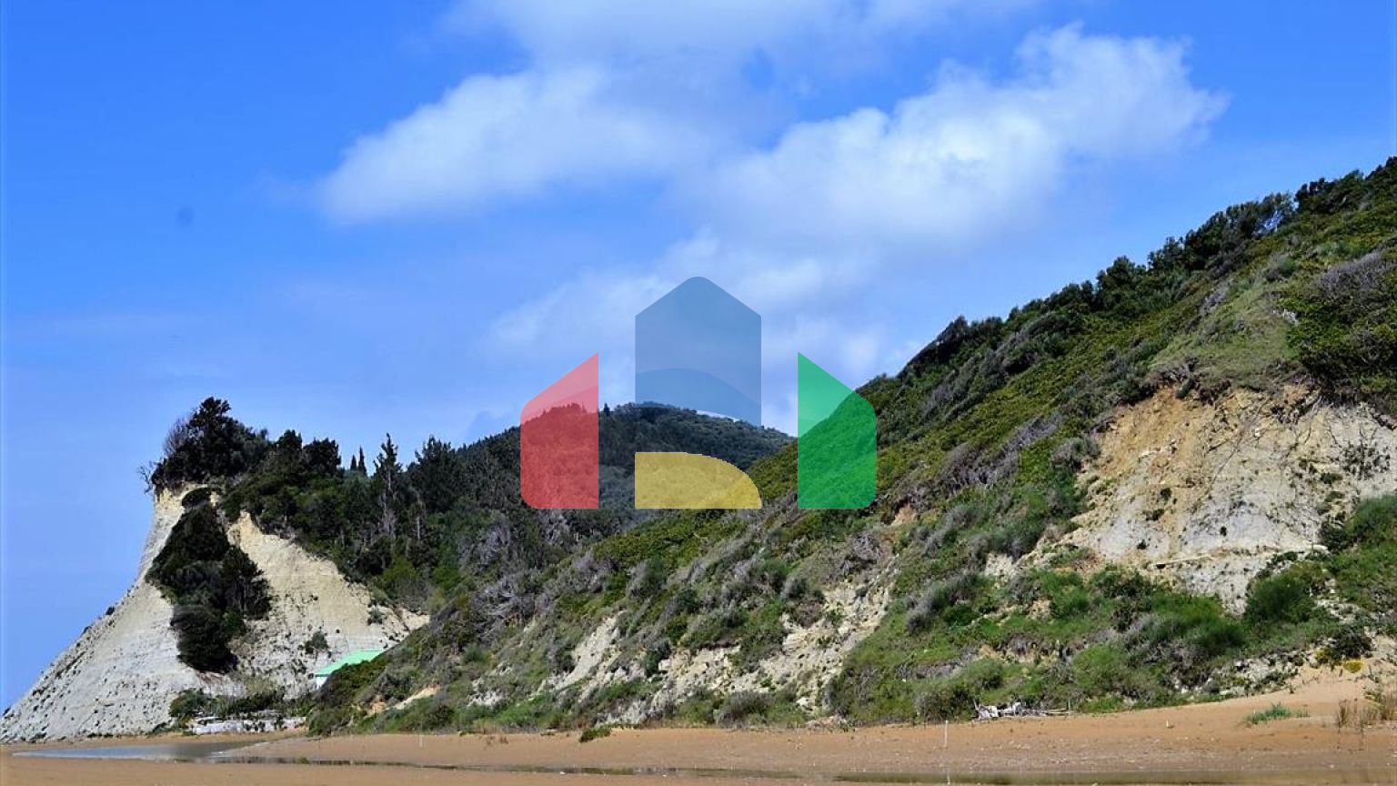 Продаж - Земельна ділянка 12000 m² на о. Корфу