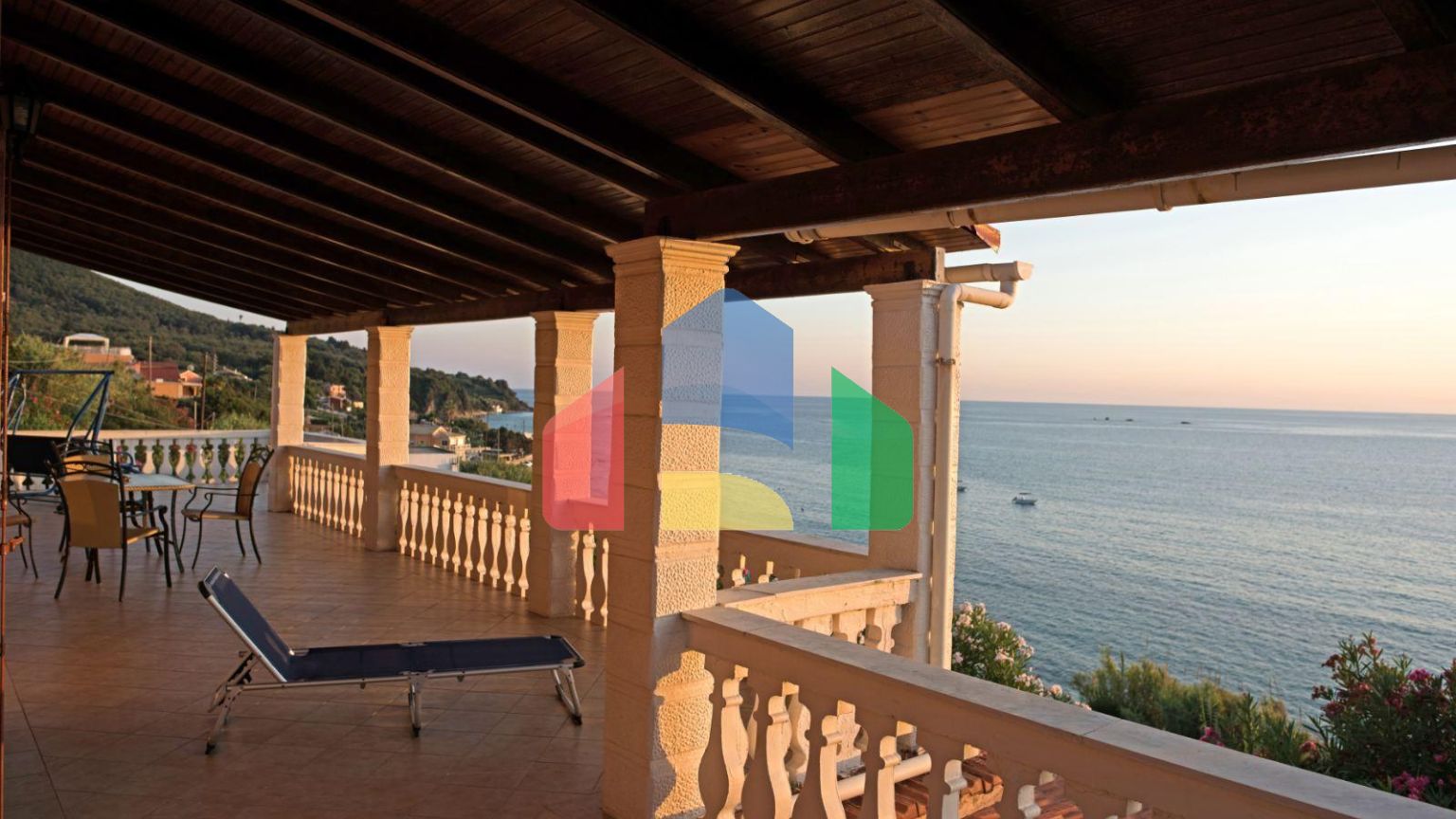 Продажа - Вилла 265 m² на о. Корфу