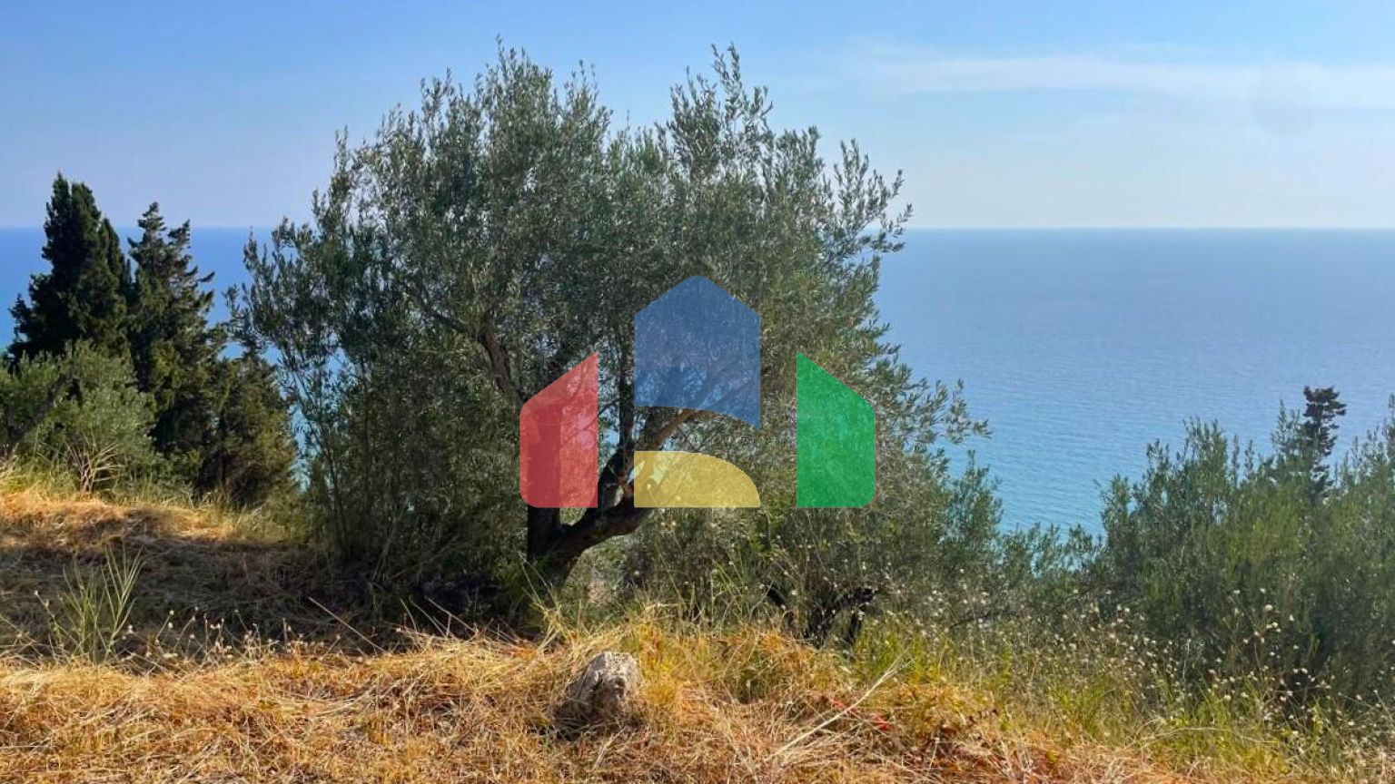 Продаж - Земельна ділянка 2603 m² на о. Корфу