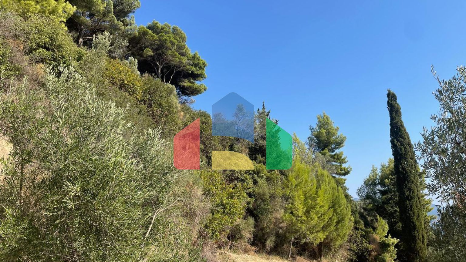 Продаж - Земельна ділянка 2603 m² на о. Корфу