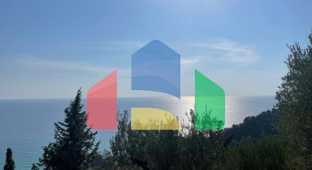 Продаж - Земельна ділянка 2603 m² на о. Корфу