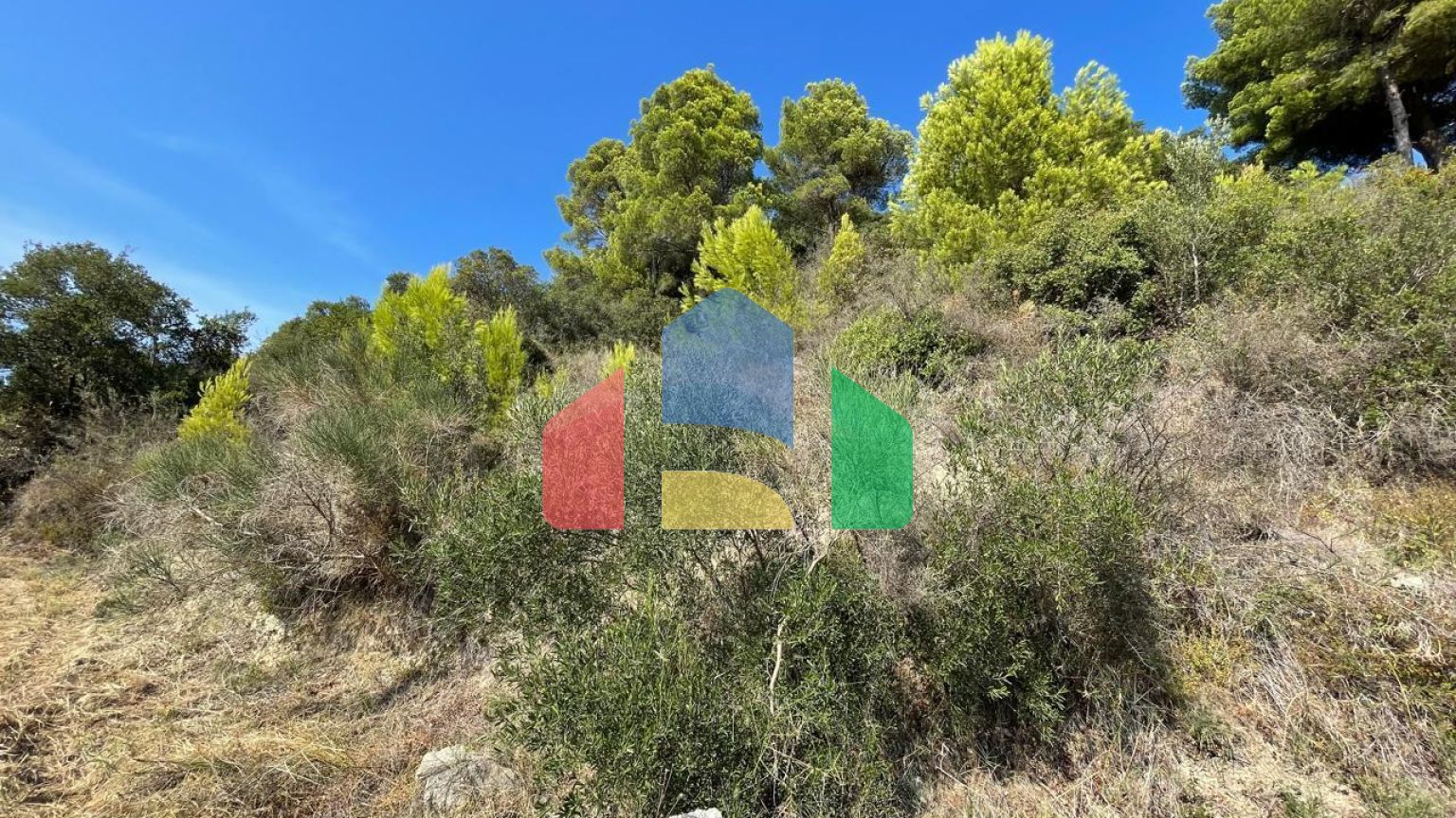 Продаж - Земельна ділянка 2603 m² на о. Корфу