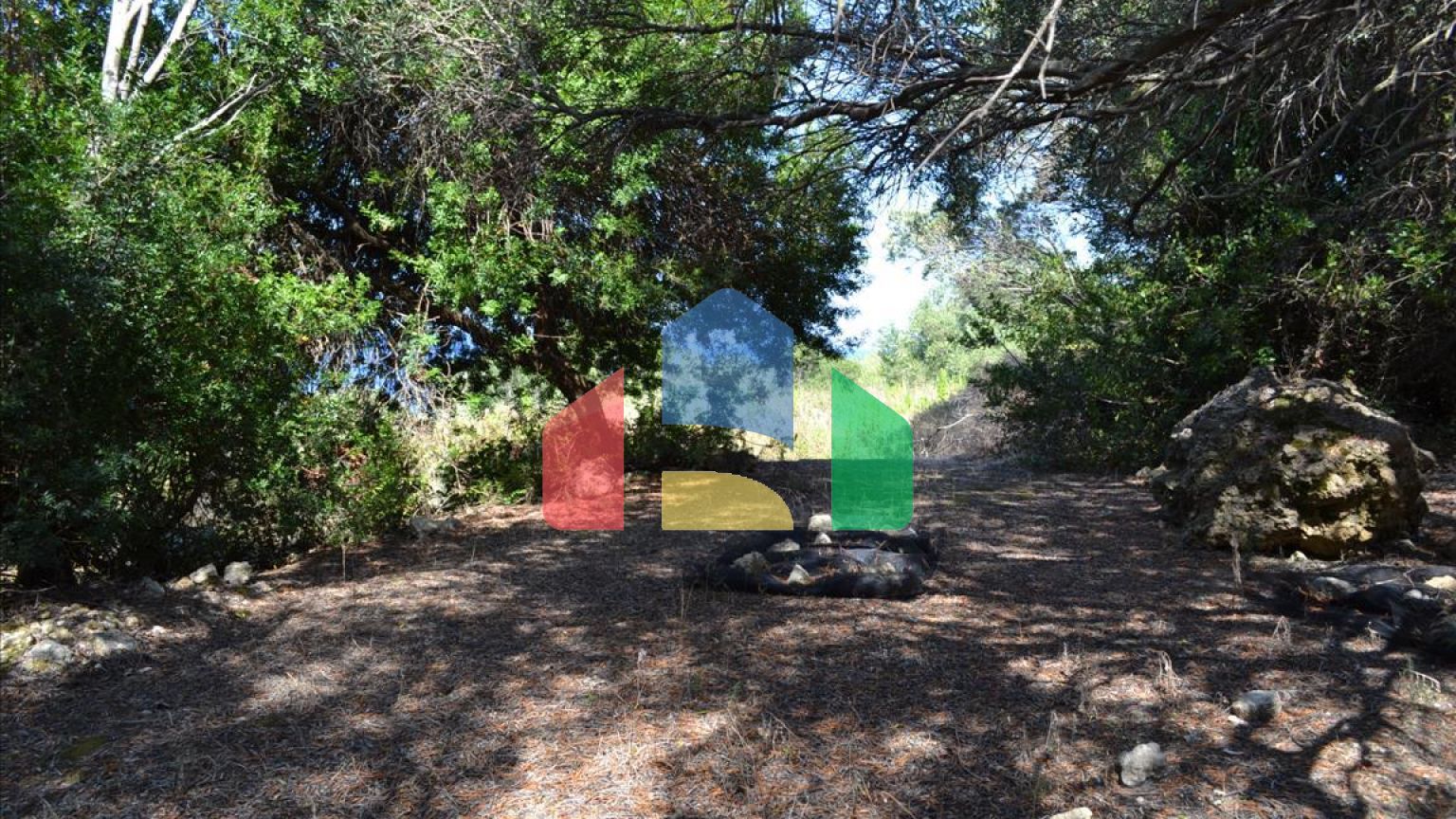 Продаж - Земельна ділянка 9150 m² на о. Корфу