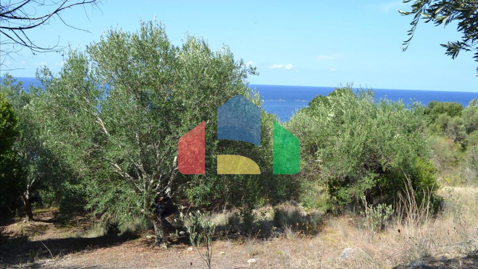 Продаж - Земельна ділянка 9150 m² на о. Корфу