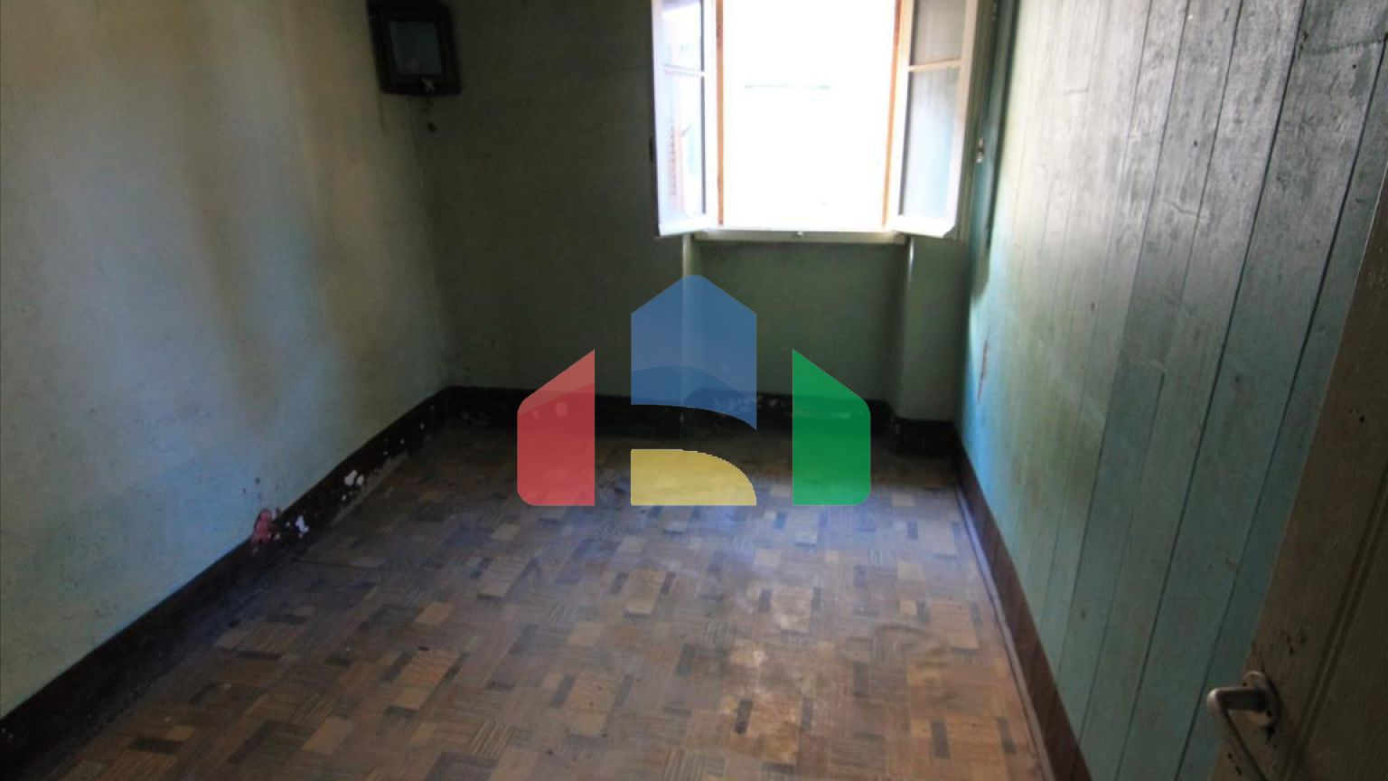 Продаж - Котедж 80 m² на о. Корфу