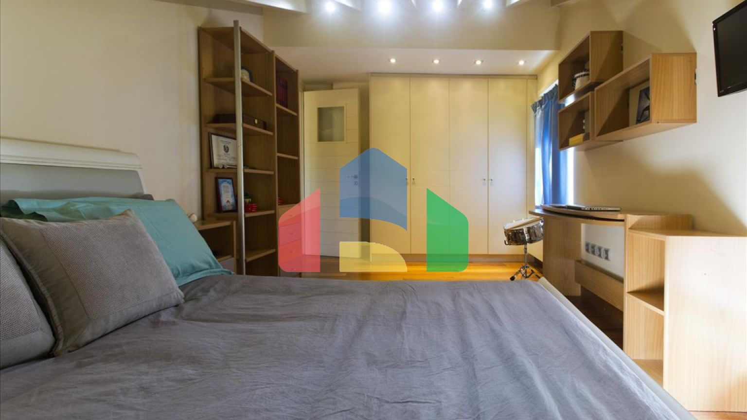 Продажа - Двухуровневая квартира 230 m² на о. Корфу