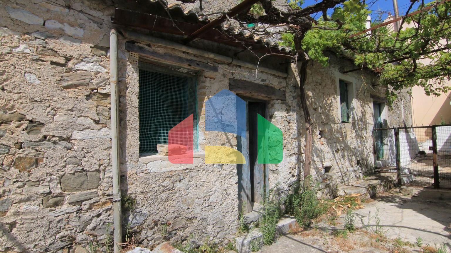 Продажа - Коттедж 240 m² на о. Корфу