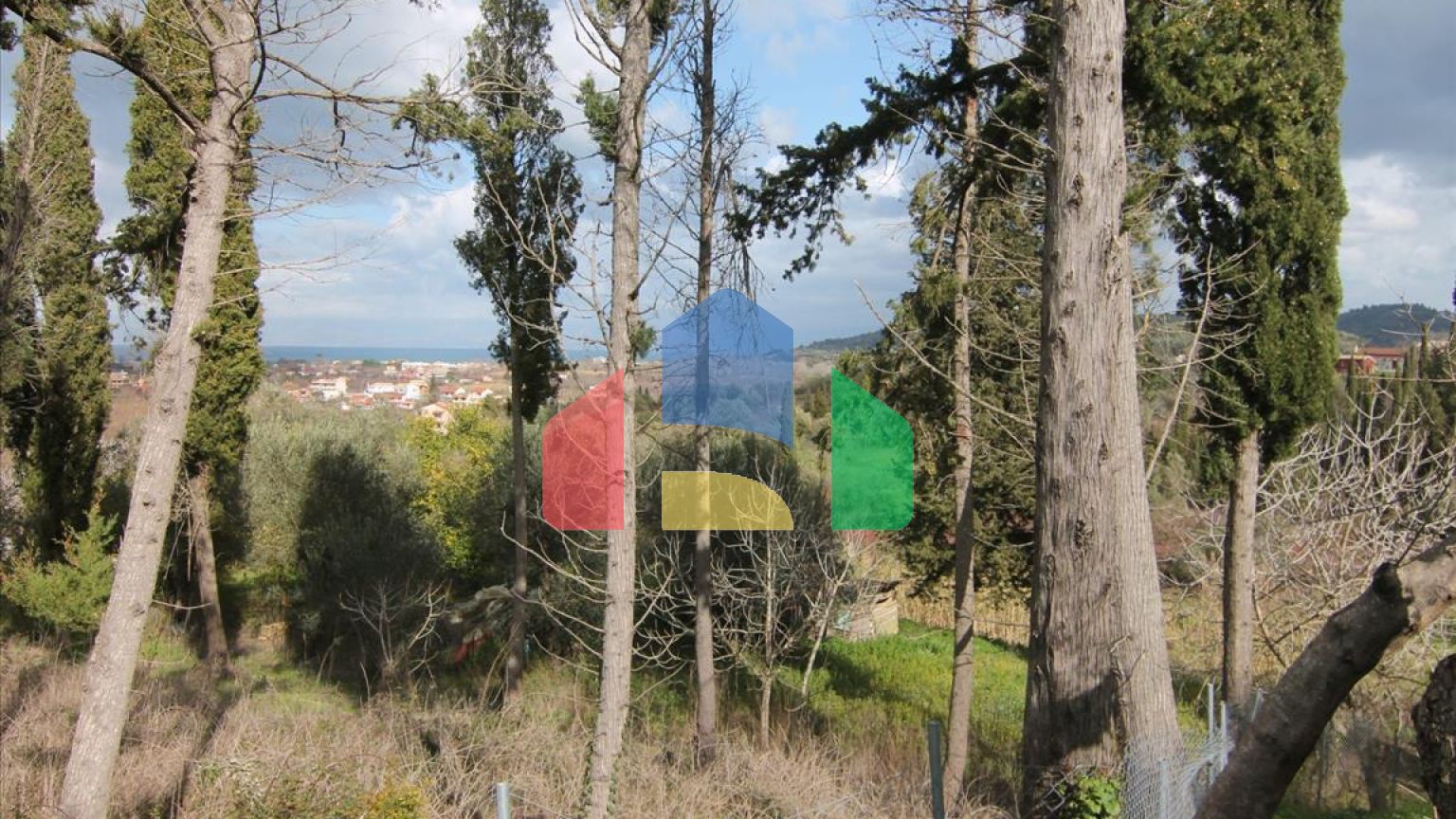 Продаж - Земельна ділянка 6135 m² на о. Корфу