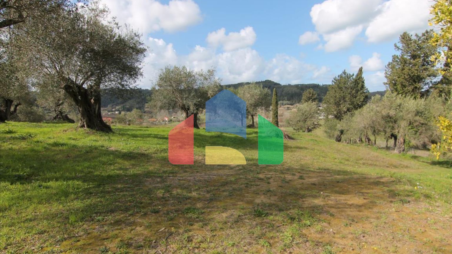 Продаж - Земельна ділянка 6135 m² на о. Корфу