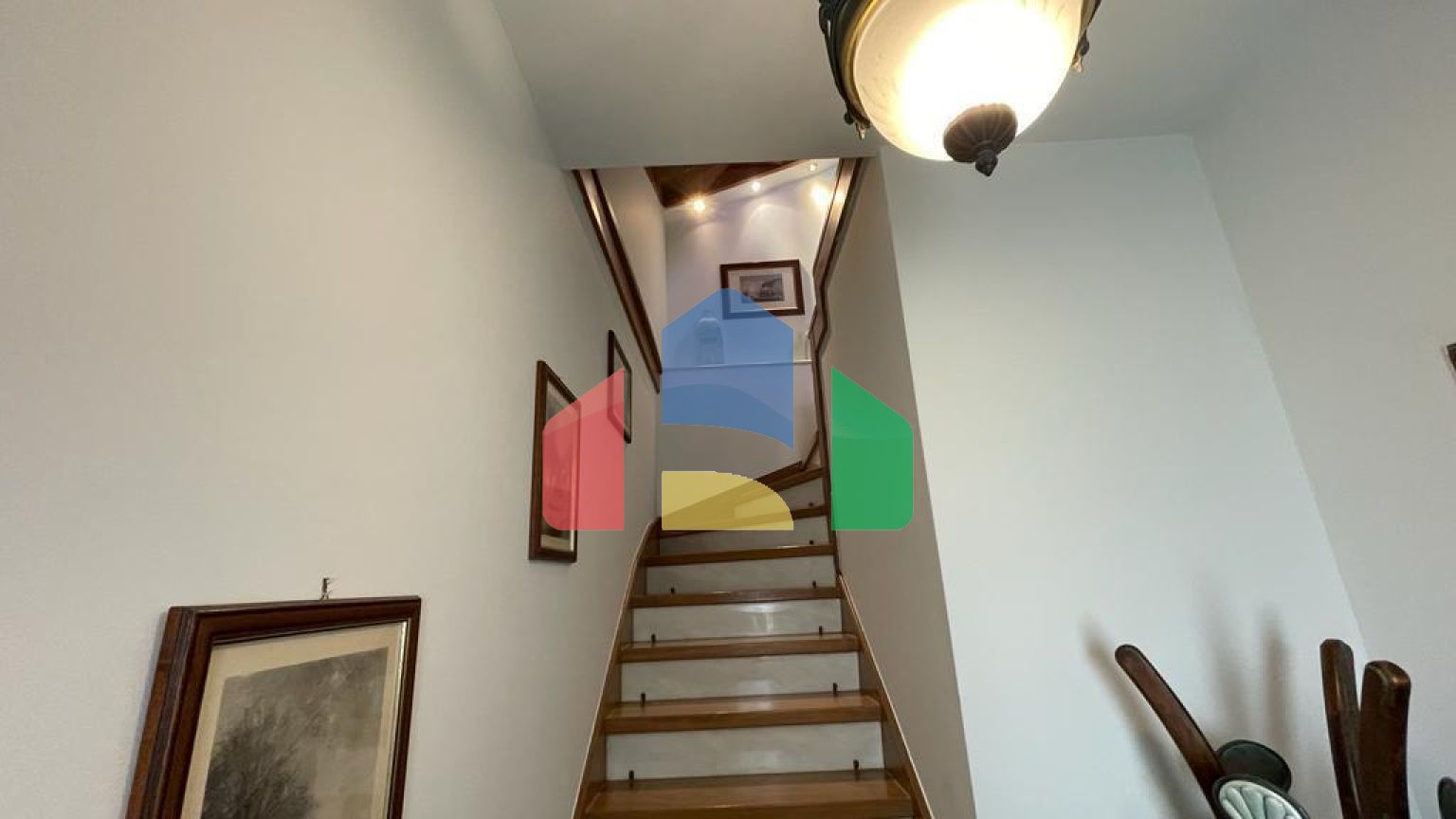 Продажа - Коттедж 145 m² на о. Корфу