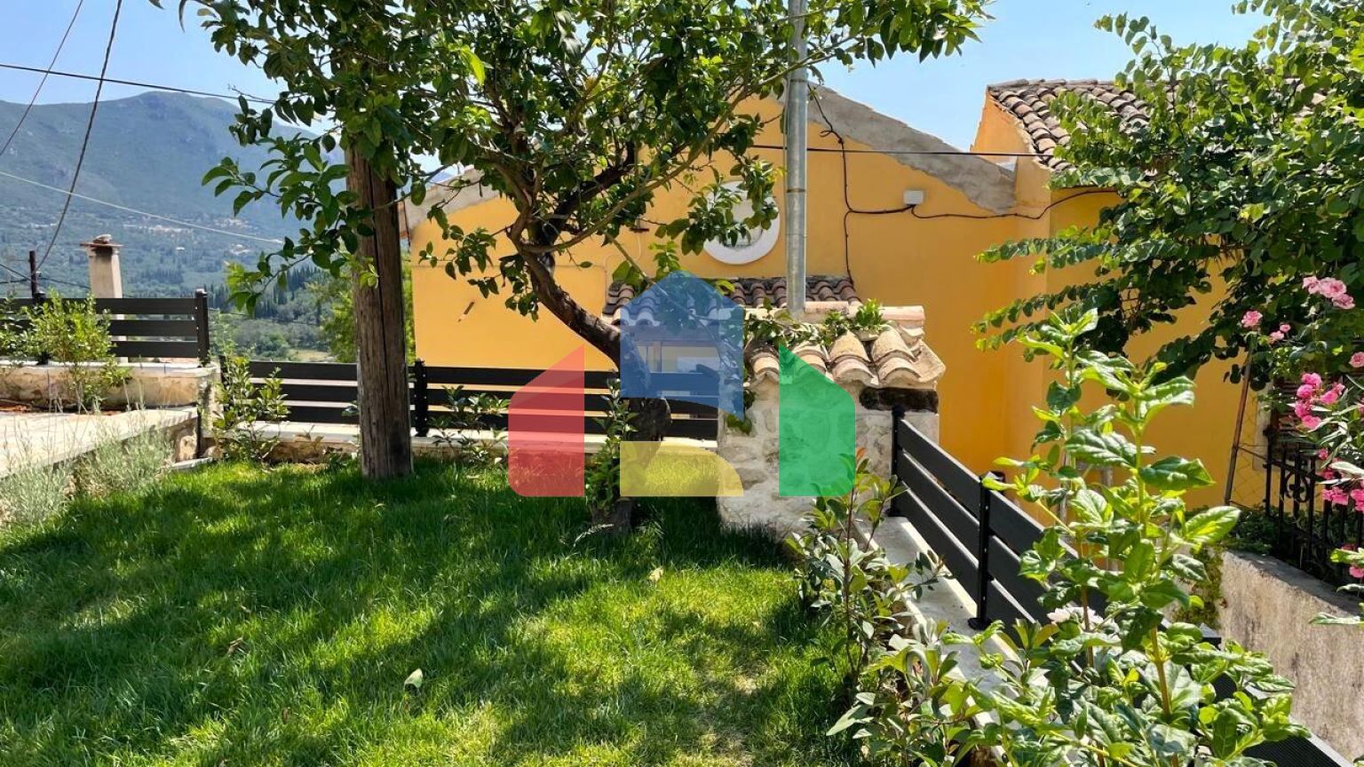 Продаж - Таунхаус 70 m² на о. Корфу