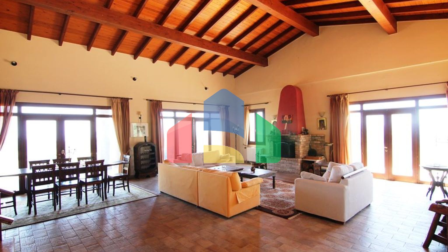 Продаж - Вілла 300 m² на о. Корфу