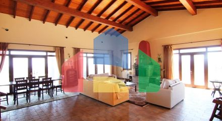 Продаж - Вілла 300 m² на о. Корфу