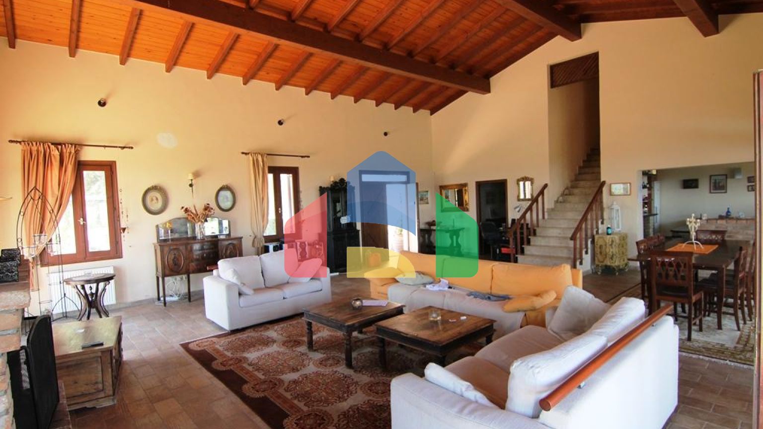 Продаж - Вілла 300 m² на о. Корфу