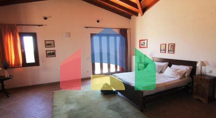 Продаж - Вілла 300 m² на о. Корфу