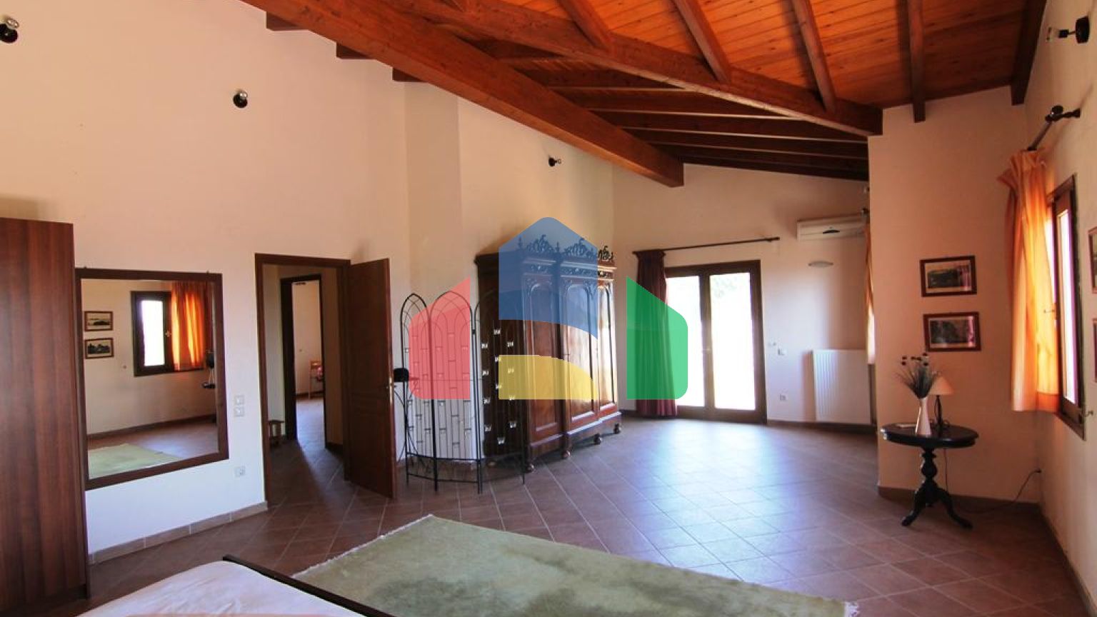 Продаж - Вілла 300 m² на о. Корфу