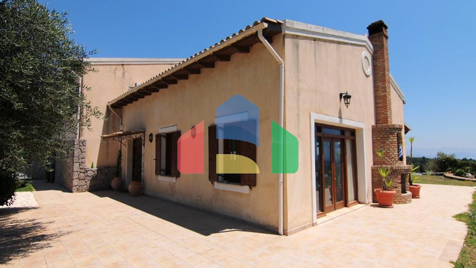 Продаж - Вілла 300 m² на о. Корфу