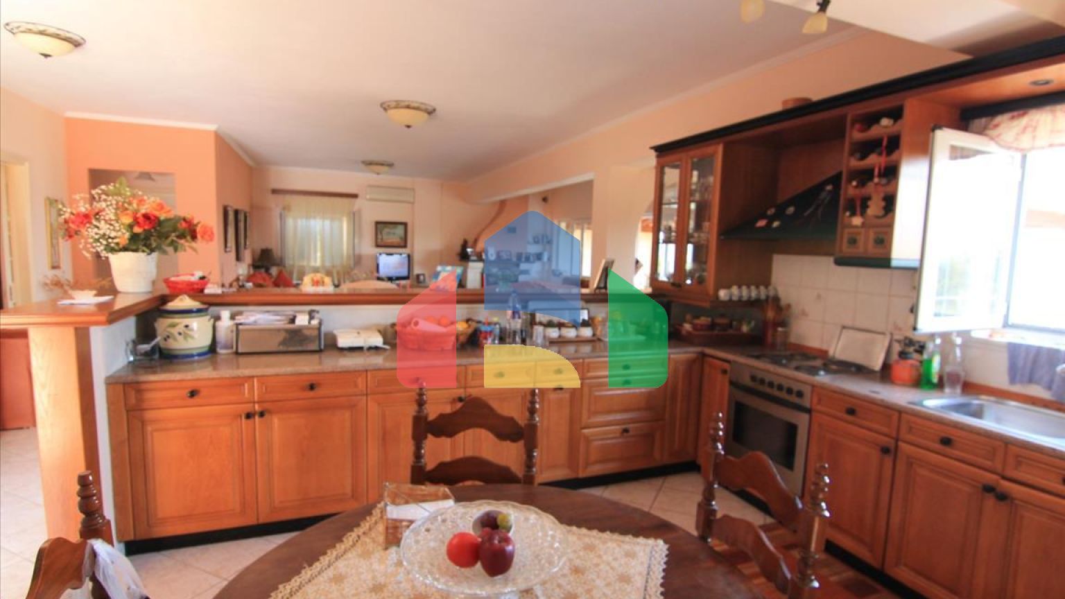 Продаж - Котедж 380 m² на о. Корфу