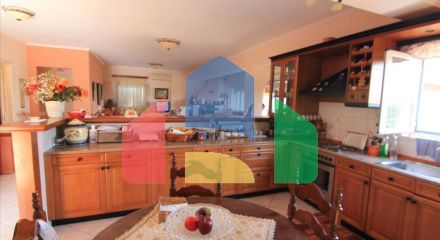 Продаж - Котедж 380 m² на о. Корфу Продаж - Котедж 380 m² на о. Корфу