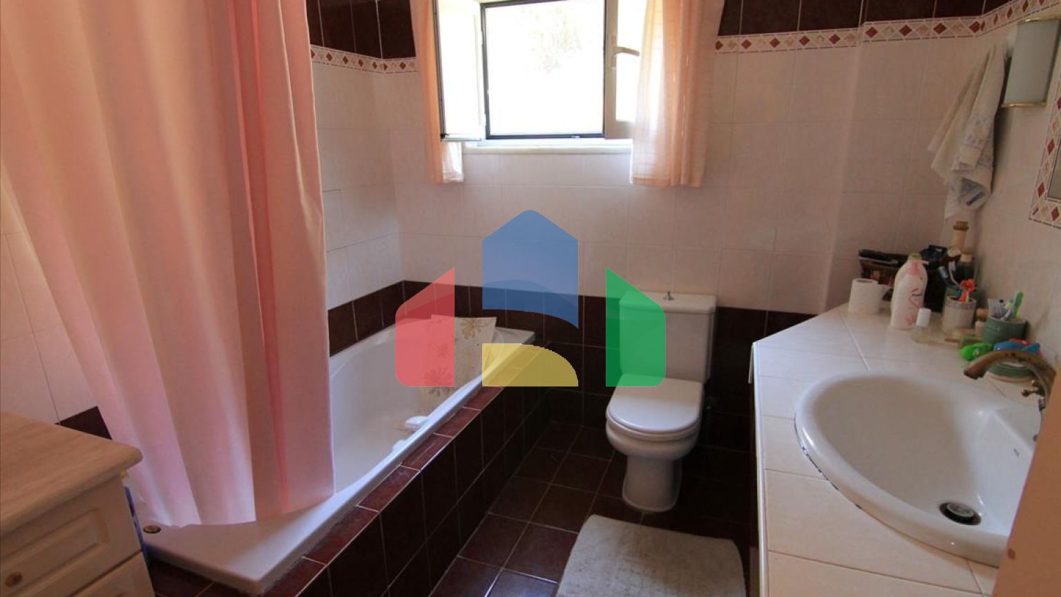 Продаж - Котедж 380 m² на о. Корфу