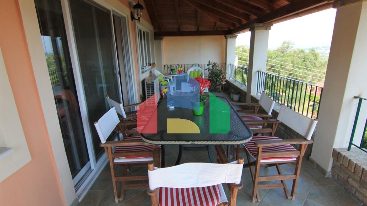 Продаж - Котедж 380 m² на о. Корфу