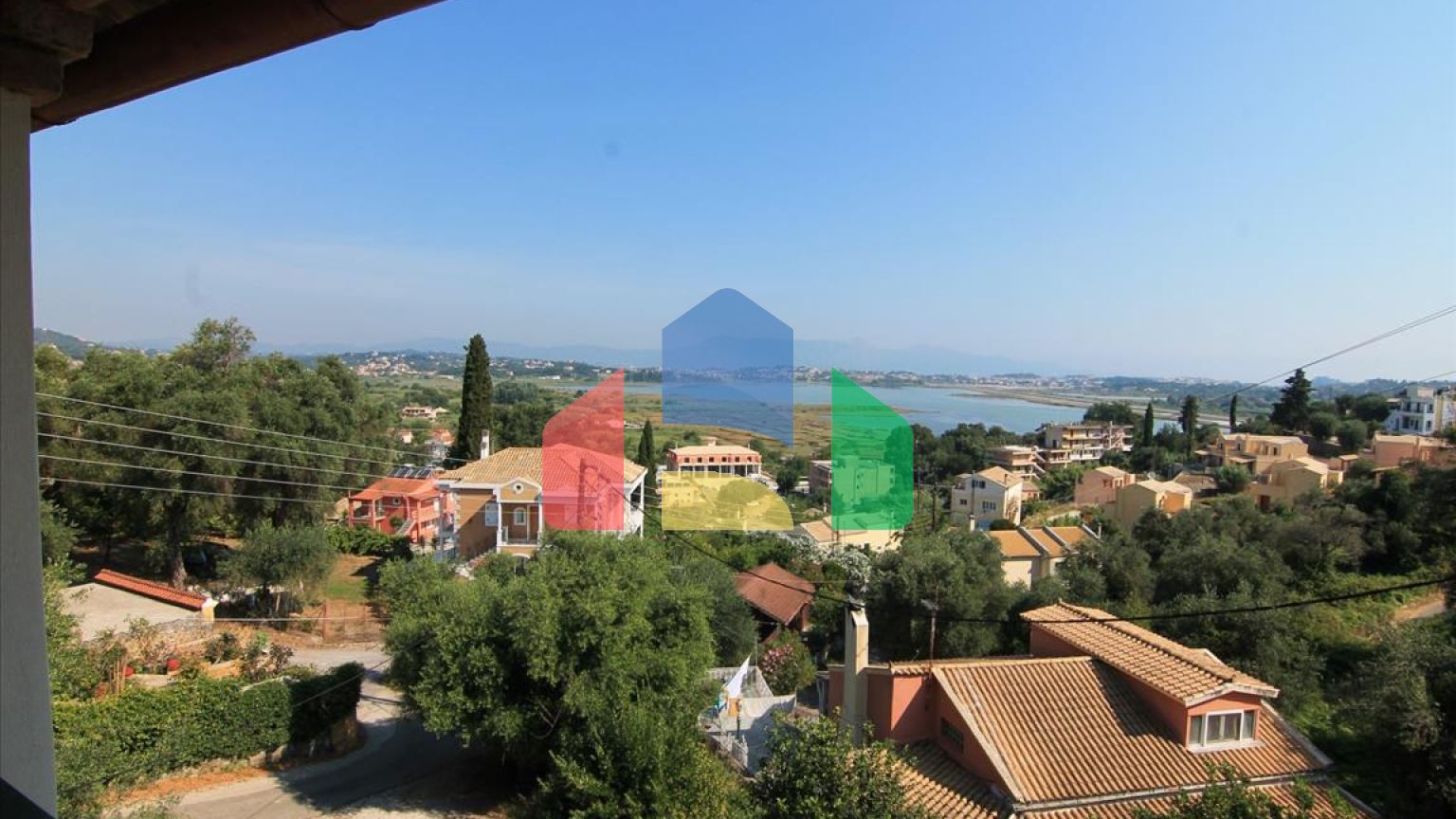 Продаж - Котедж 380 m² на о. Корфу