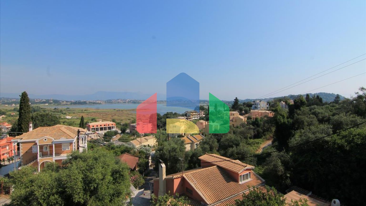 Продаж - Котедж 380 m² на о. Корфу