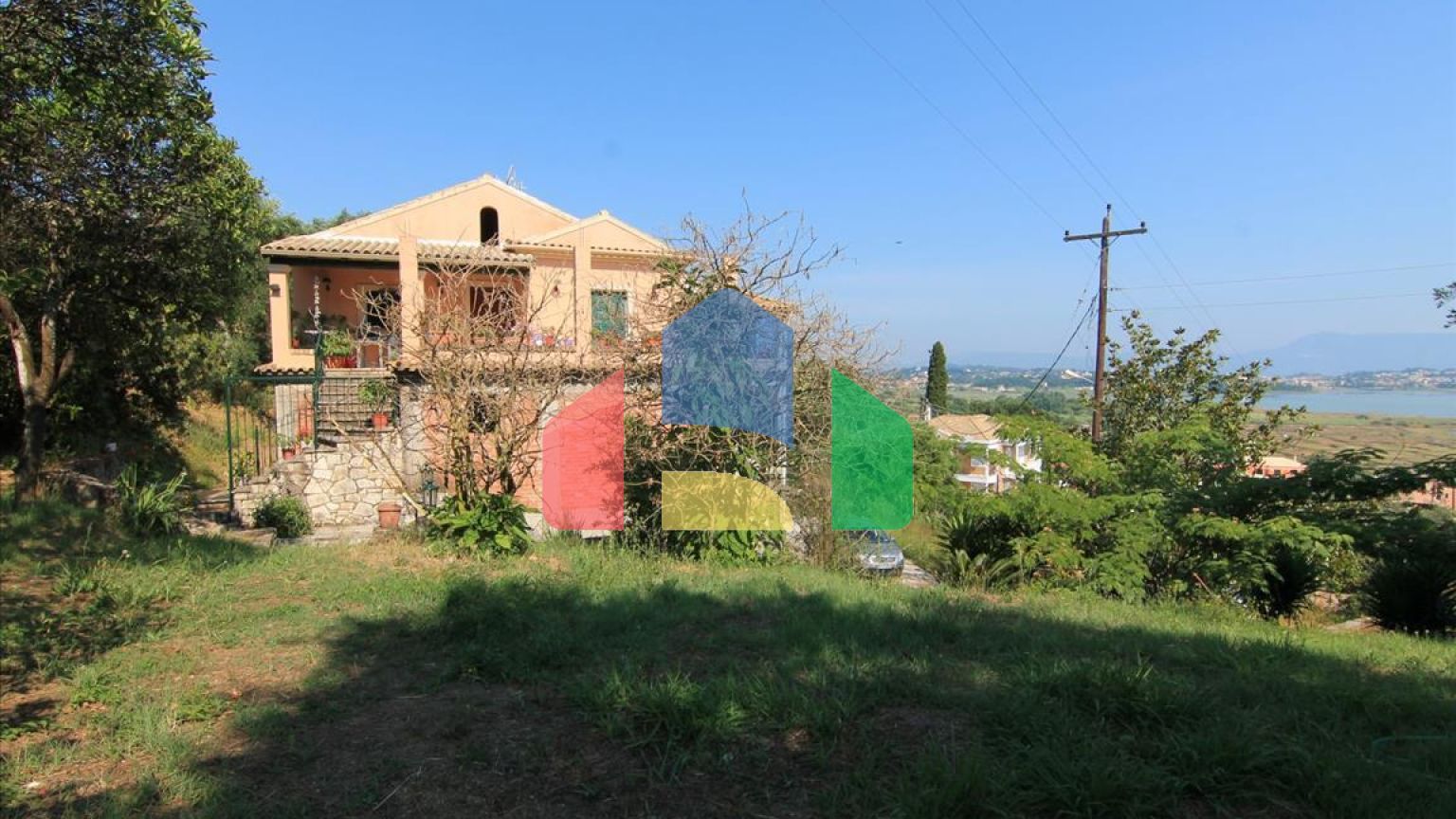 Продаж - Котедж 380 m² на о. Корфу