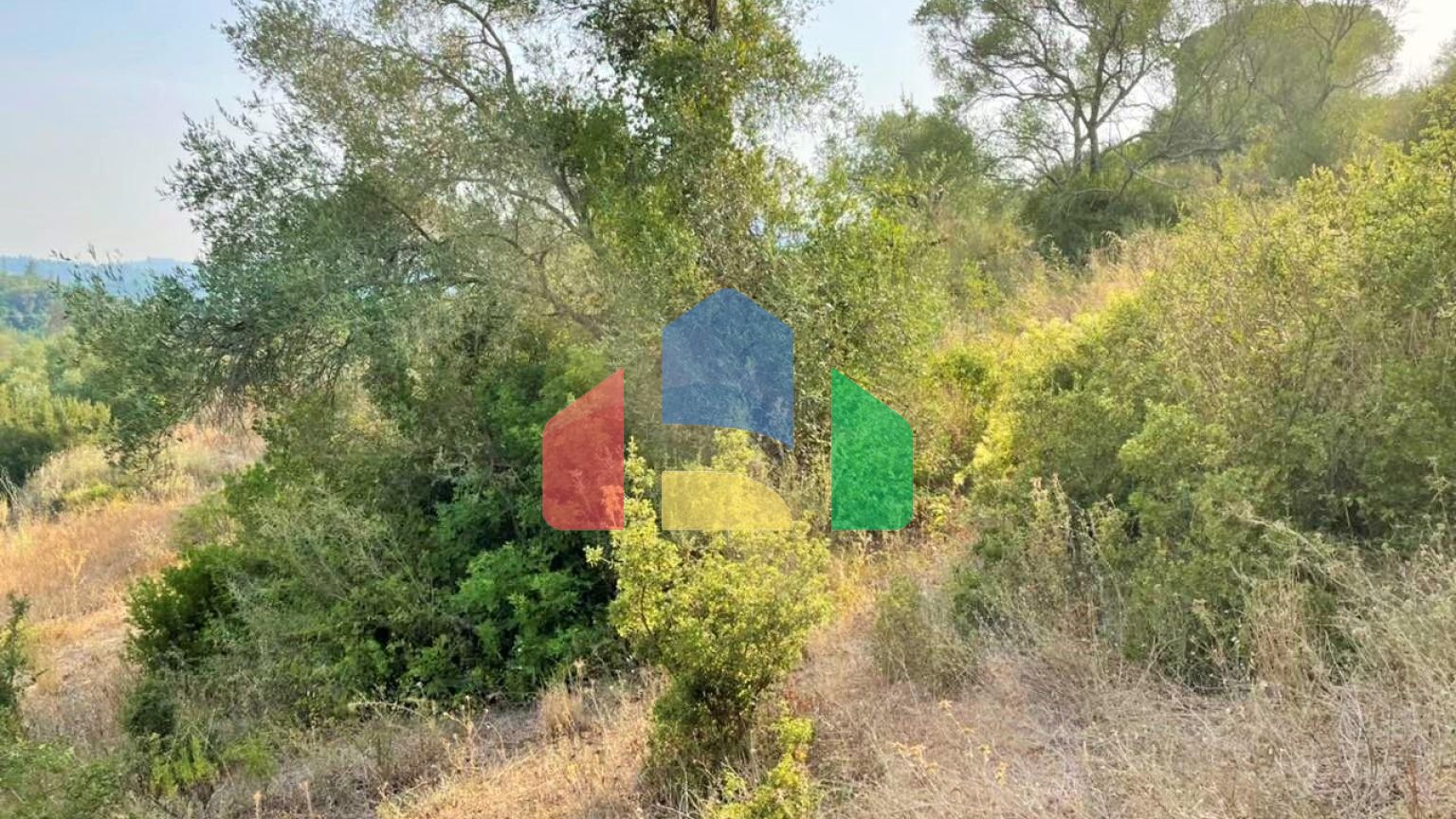 Продажа - Земельный участок 21000 m² на о. Корфу