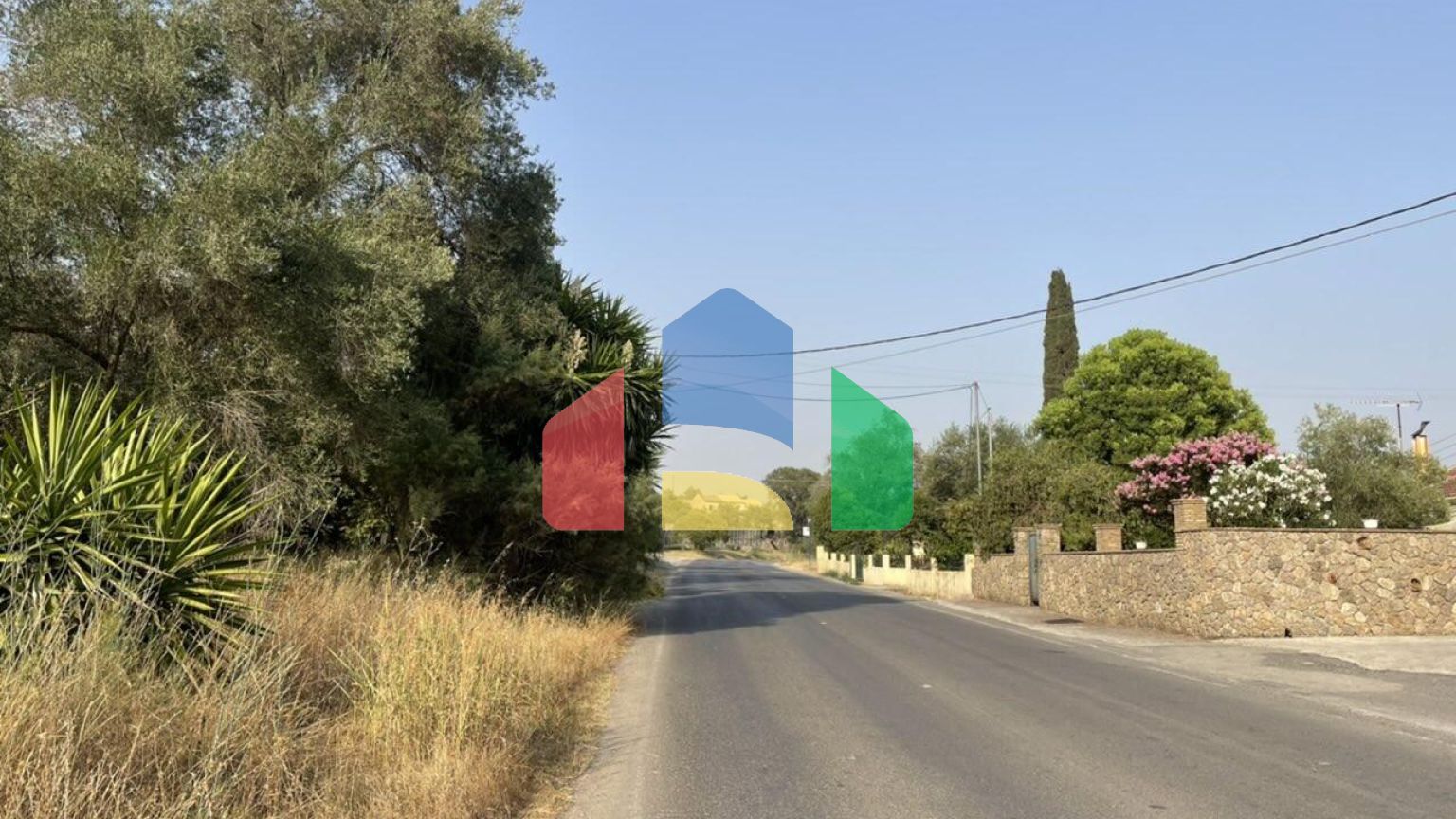 Продажа - Земельный участок 21000 m² на о. Корфу