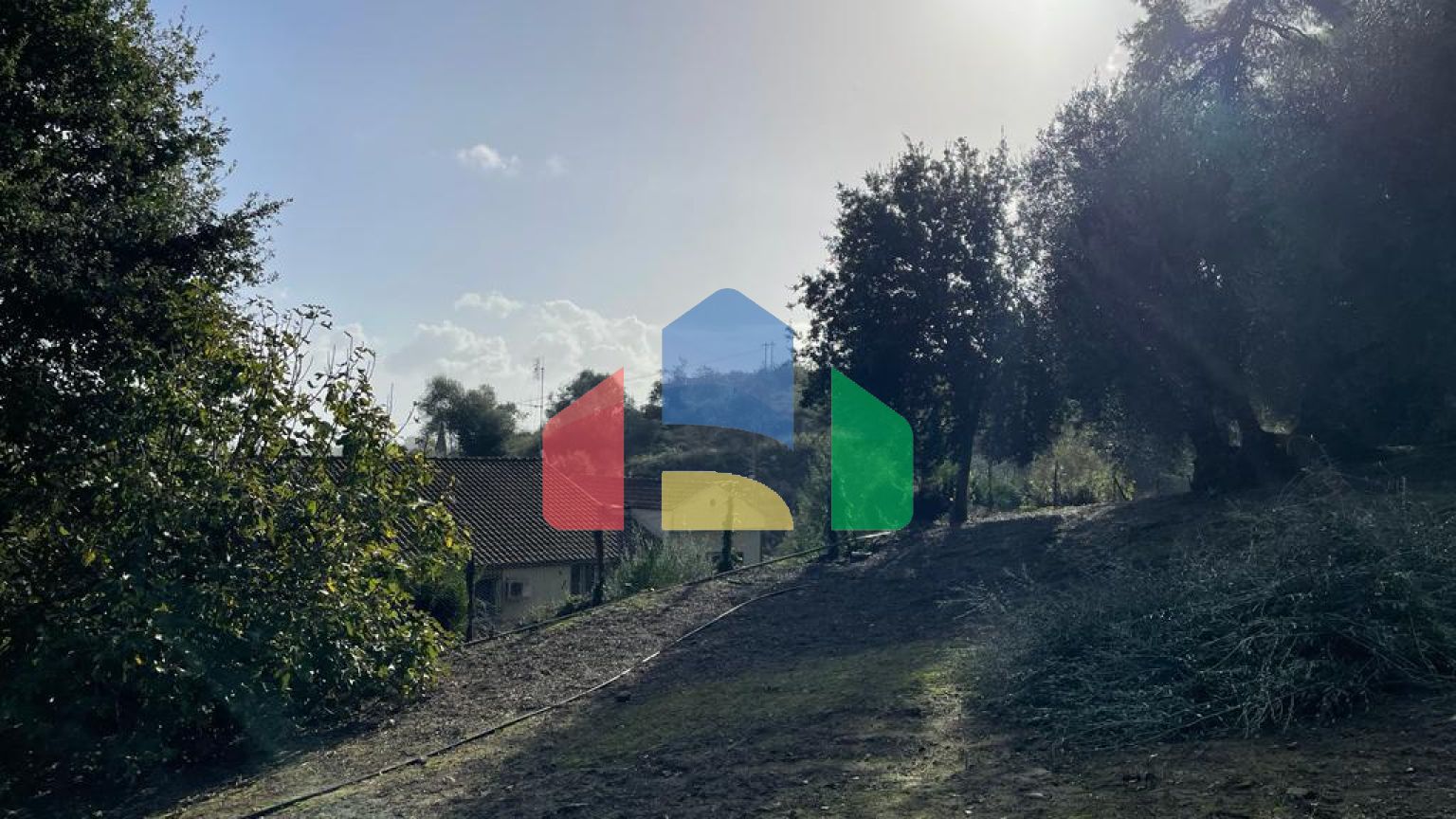 Продажа - Земельный участок 8500 m² на о. Корфу