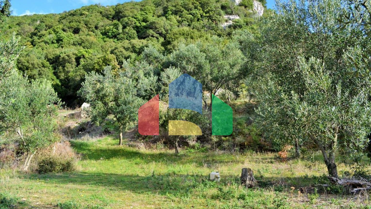 Продажа - Земельный участок 15000 m² на о. Корфу