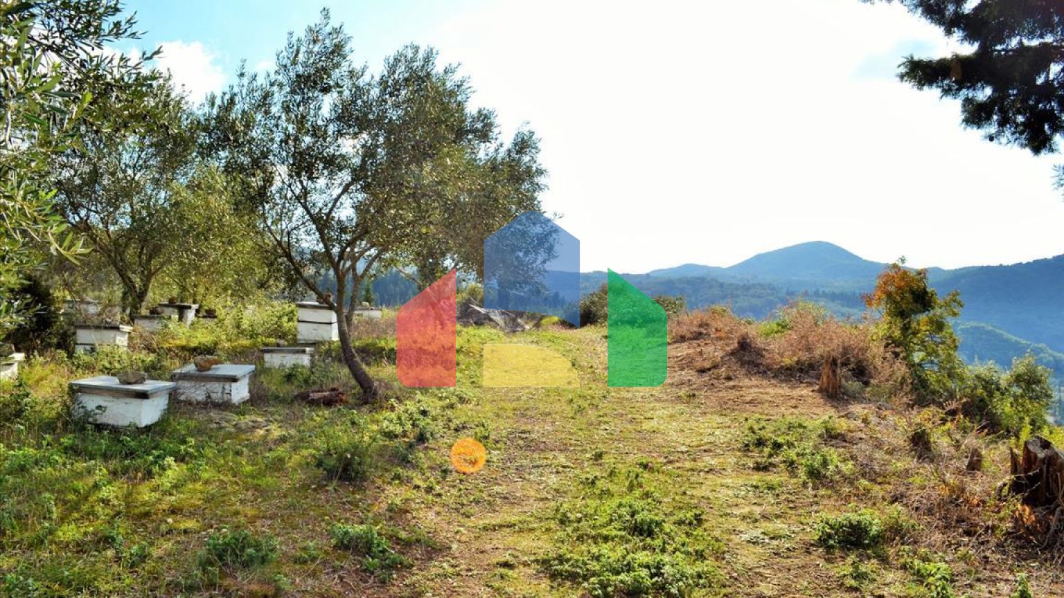 Продажа - Земельный участок 15000 m² на о. Корфу