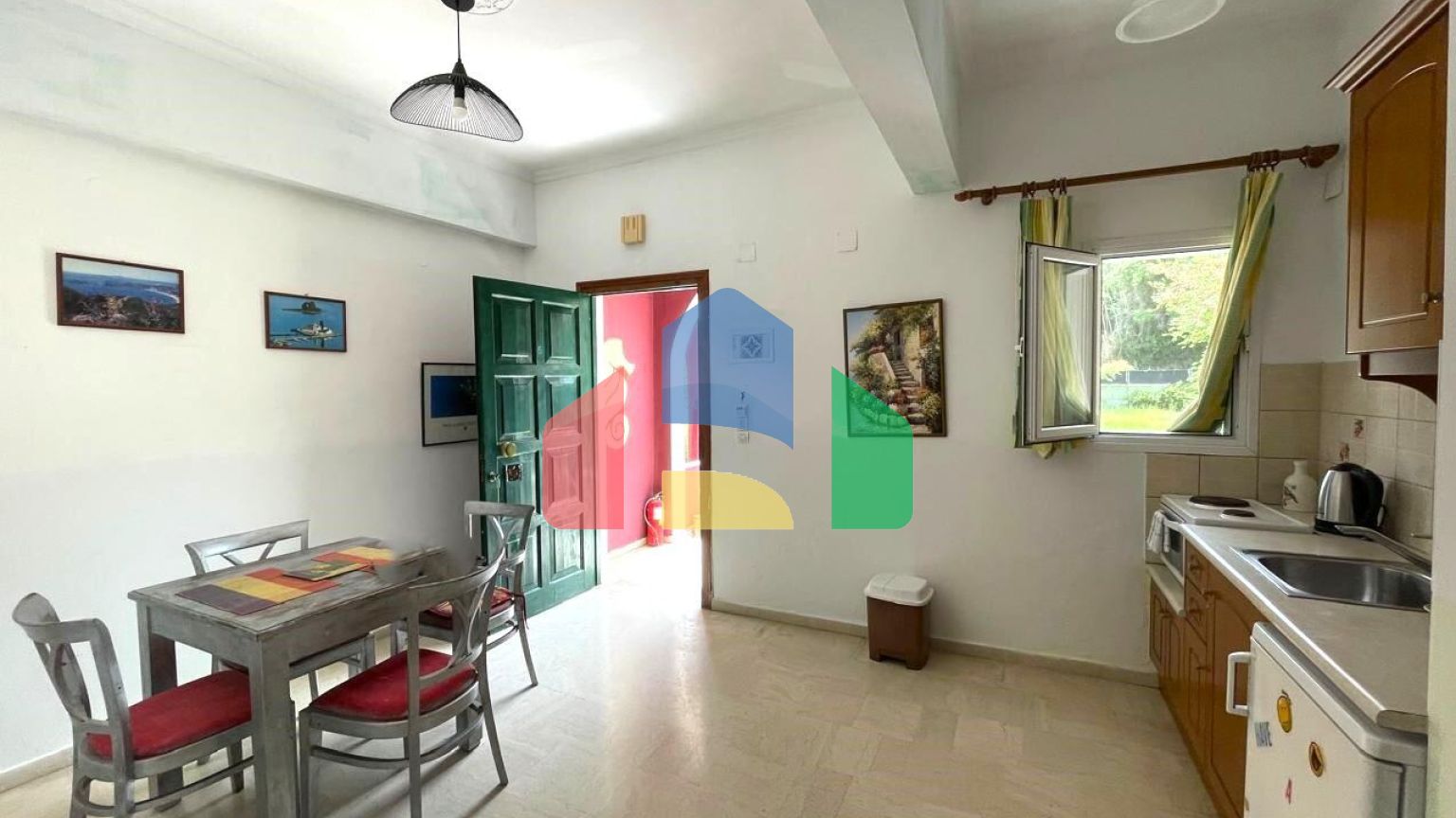 Продажа - Гостиница 1226 m² на о. Корфу